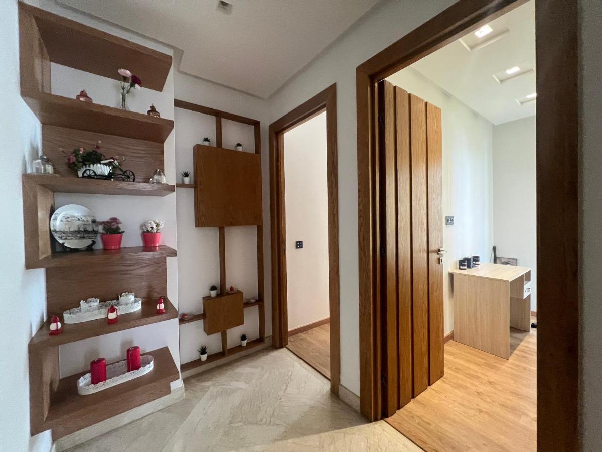 Luxury Apart 2 Ch -Casa Finance City Casablanca Buitenkant foto