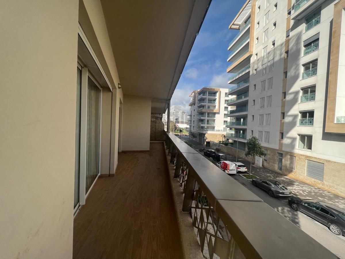 Luxury Apart 2 Ch -Casa Finance City Casablanca Buitenkant foto